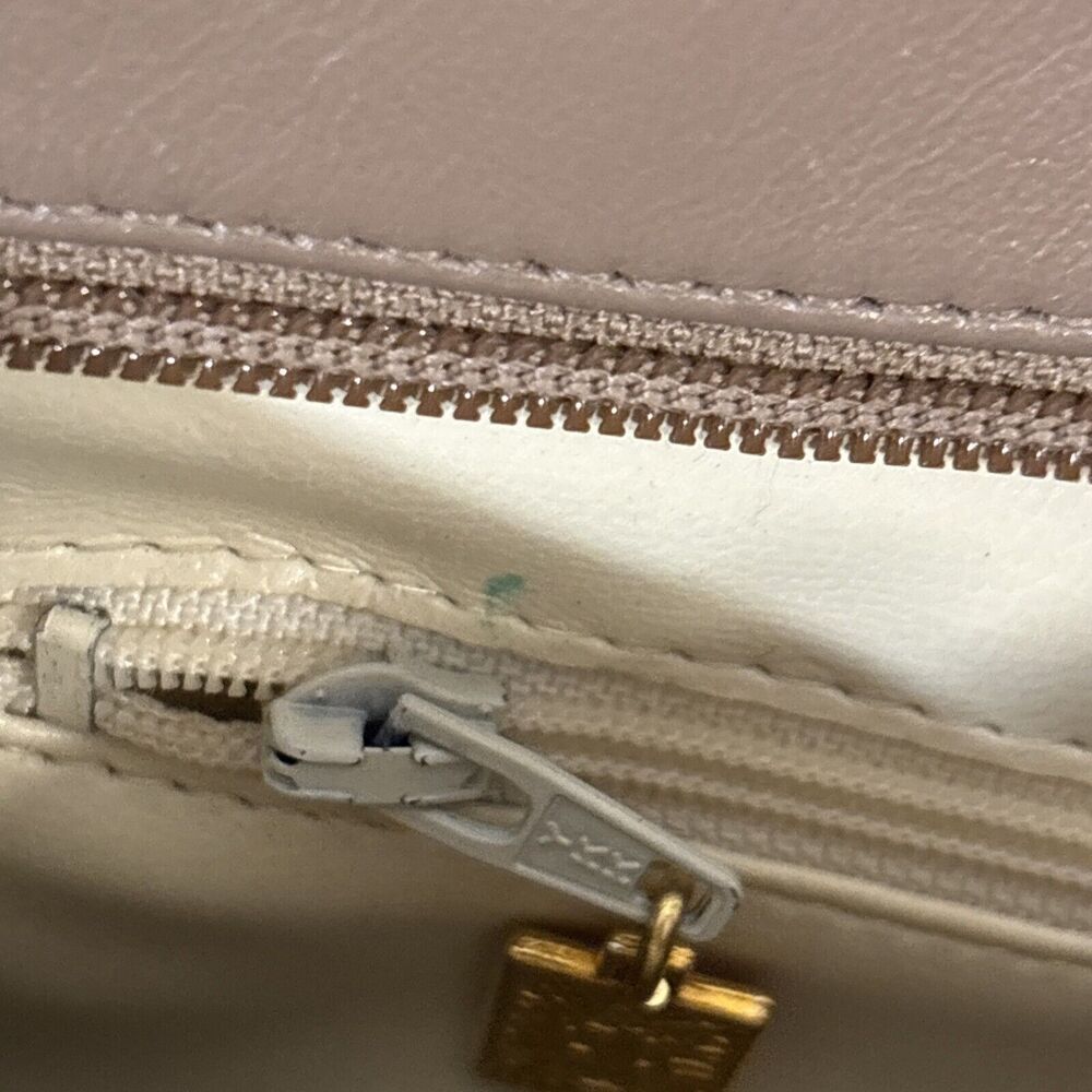 Anne Klein Calderon Shoulder Bag Lion Logo Leather Tan 11x7.5” Zipper Purse - Picture 15 of 16